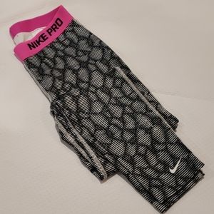 Nike Pro Girls Leggings